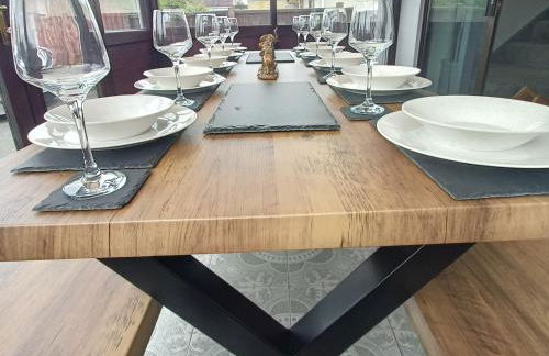 Alton Towers & Foxtail Barns & Oak Barns & Peak District - Foto 7