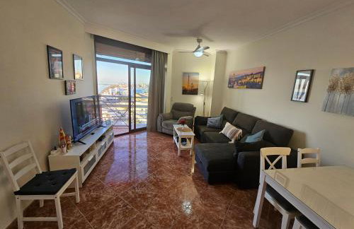 La Roca-Mediterráneo Views, 8th Floor-New Kitchen- POOL- Parking-Air Conditioning, Ceiling Fans & Free WIFI - Foto 2