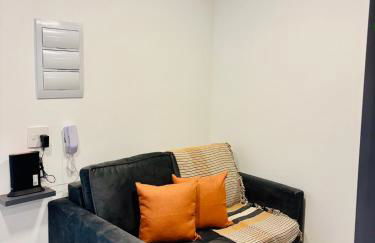 Studio Luxuoso Cama Queen Ar Condicionado e Cozinha Completa - Photo 2