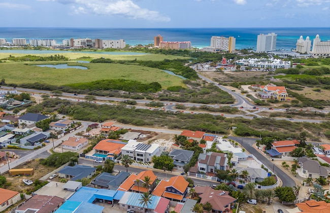 Renovated 4br2ba w Private Pool in Prime Location - Foto 49