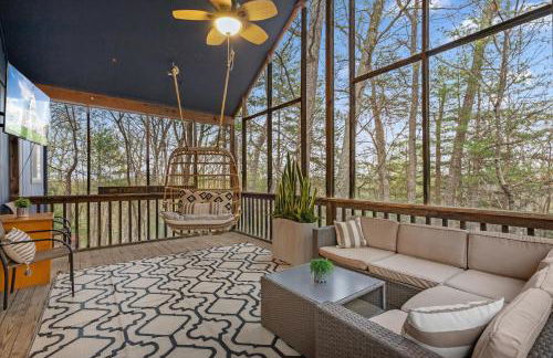 Resort Getaway - Golf, BMX trail, Hot Tub & Arcade! - Foto 36