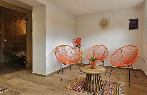 Holiday Home With Pool - Foto 37