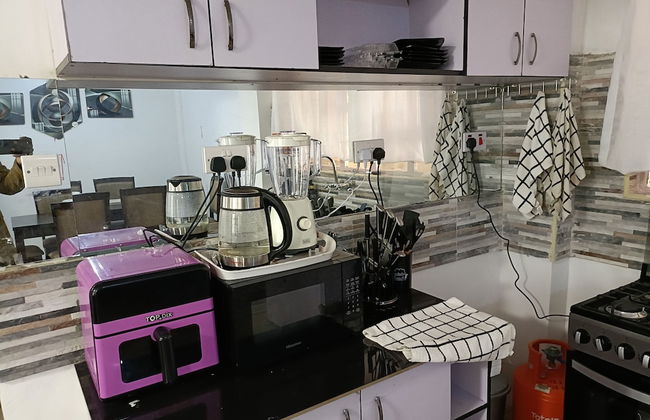 Redhill Cliff Complex - Foto 28