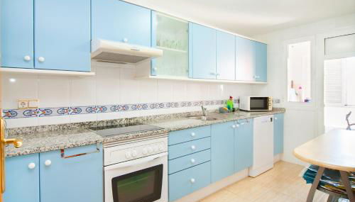 Apartamento de 4 dormitorios a tan sólo 2,5 km de la Playa San Juan - Foto 4