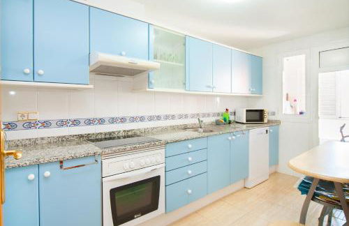 Apartamento de 4 dormitorios a tan sólo 2,5 km de la Playa San Juan - Foto 4