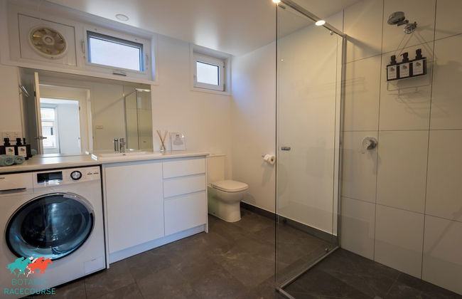 Botanic Racecourse Apartments - Photo 22