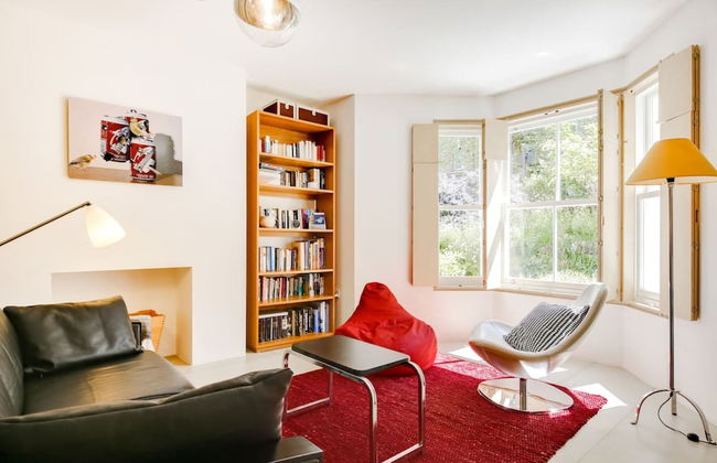 Stylish, Bright Apartment w/ Private Garden - Foto 1