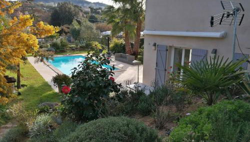 studio 5min plage agosta - Foto 3, Garden