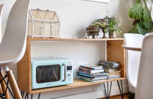 Charming Home in Inner Southeast Portland - Photo 9