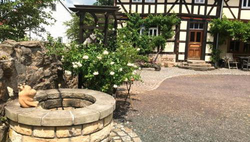 Fachwerkhaus mit rustikalem Weinkeller und Garten, ganze Unterkunft, gute Lage - Foto 2