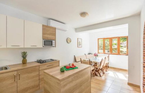 Six-Bedroom Holiday Home In Zagvozd - Foto 33