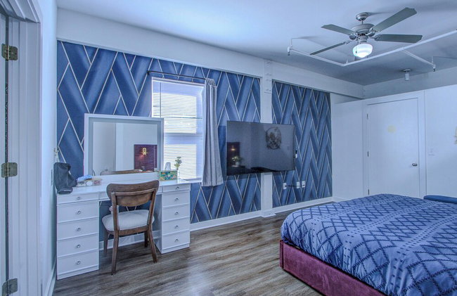 BRAND NEW Modern 1BD Loft in Downtown with free parking - Photo 101