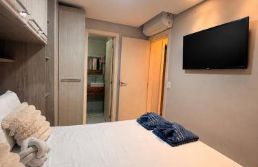 Apartamento 100 metros da praia com piscina - Foto 21