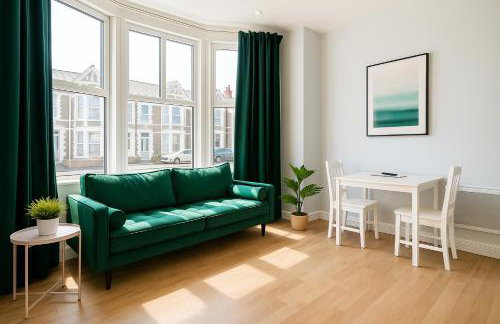 1 Bed 2 Person Apartment City Centre - Foto 1