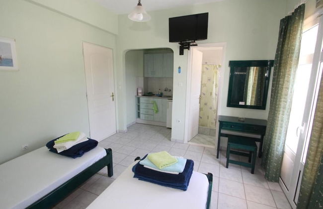 Pelagos Studios by Frangki 2 - Photo 3