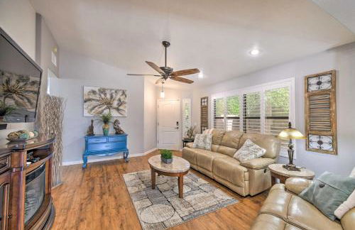 Patio and Grilling Station Family Home in Glendale - Foto 6