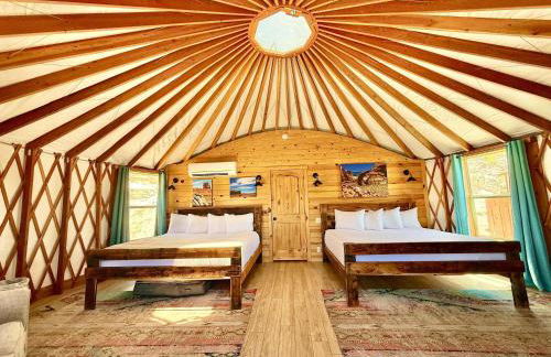 Yurt Overlook #09 with AC and Private Bath 2 Kings - Foto 4