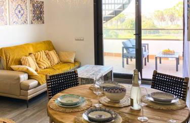 Sunny Luxury Apartment with two great sunny - level terraces, two swimming pools, in a new complex Pueblo Majorero, close to Fuerteventura Golf Club, next to the beach , Atlantico Shopping Mall and casino in Caleta de Fuste - Foto 1