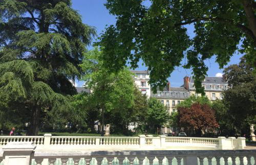 Le Jardin Darcy Liberté Hyper centre gare-ville parking public payant dans la rue - Foto 27