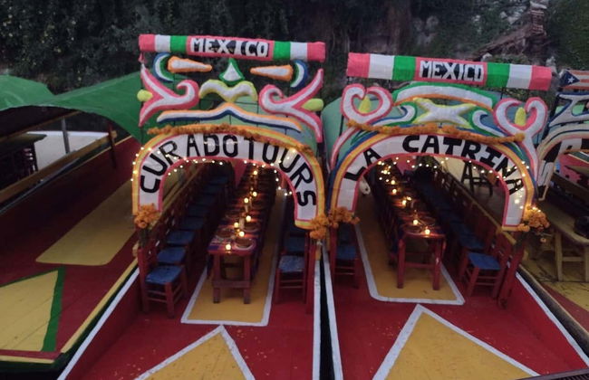 Tour del Día de Muertos por Xochimilco con cena - Foto 2