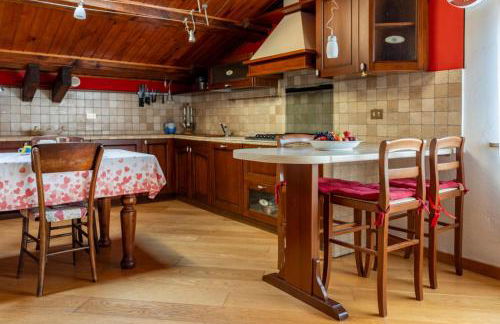 Casa Menek, Darfo Boario Terme Ospitar - Foto 12