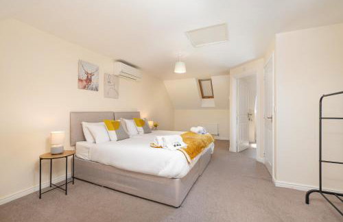 Swindon Modern Large House with Garden Sleeps 7 - Foto 15