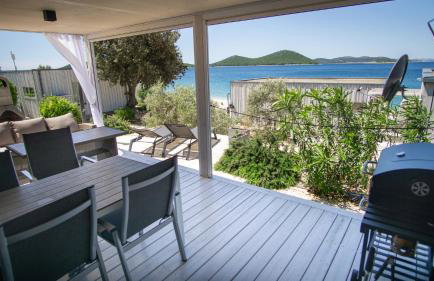 BUQEZ VILA HAJDA 16 - second row direct on the beach - Foto 3