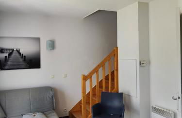 Cabane aux étoiles -piscine-golf à 50m - Foto 4