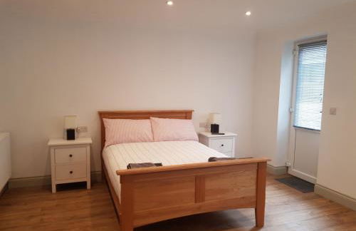 The New Forest Manor Apartment - Photo 13