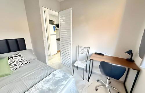 Corner of Two Flowers - Foto 3