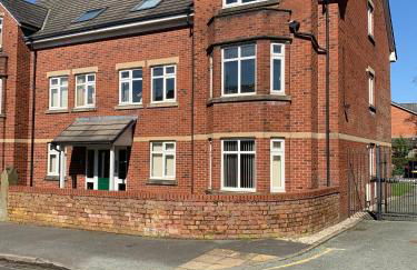 Kensington Luxury Apartment on Gated Development in Leafy edge of Chorley Town Centre - Foto 22