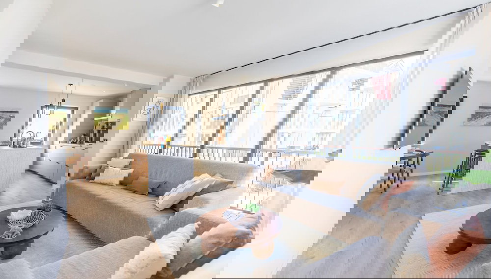 Modern Family Apartment With Balcony and Parking - Foto 1, Habitación