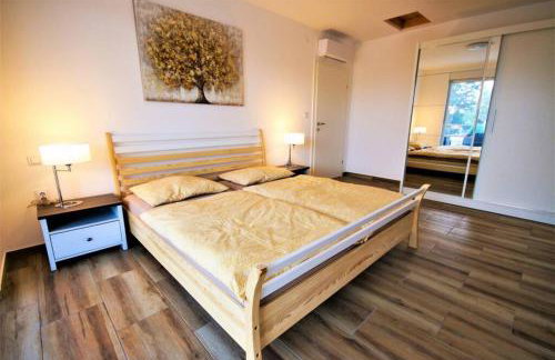 New Villa with Pool - Foto 37