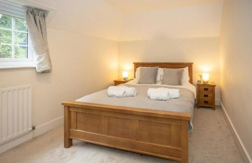 Spacious family cottage with private garden and forest walks - Foto 9