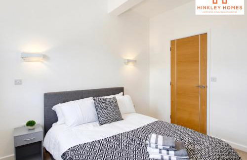 City Centre - Free Parking - HPC transport links - By Hinkley Homes Short Lets & Serviced Accommodation - Foto 2