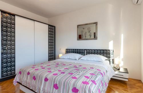 Apartment Stela with heated private pool and Whirlpool Gornje Sitno - Photo 25