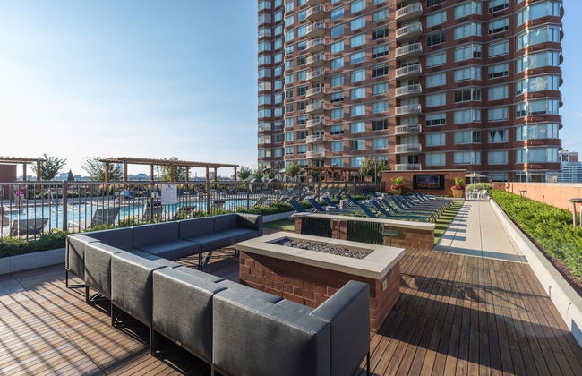 Bluebird Suites near Newport Center - Foto 48