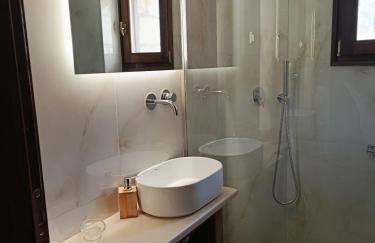 Thelea Mani - Photo 70