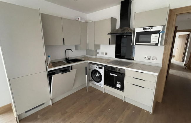 Exquisite Riverside Living in a Stunning Flat - Foto 4