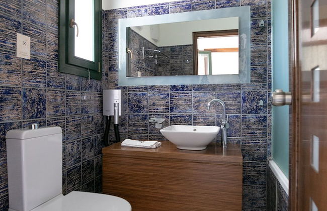 Krinos Suites Hotel - Photo 36