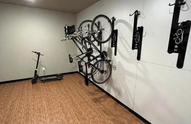 Downtown Birdseye View AC 85" TV Balcony - Photo 25