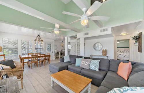 Texas vacation home with huge yard and pool, close to beach - Foto 7