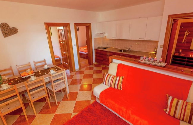 Farm Stay in Croatia With Pool & Forest Views - Foto 6