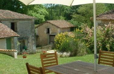 Grand gîte avec piscine entre Charente et Périgord - Foto 10