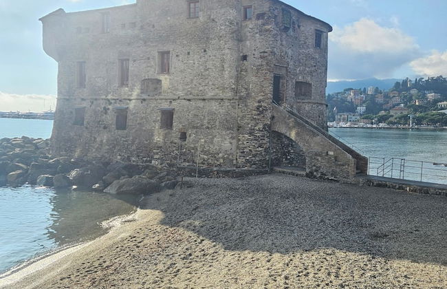 Rapallo 2-bed Apt, Sleeps 5 With Hot Tub - Foto 19