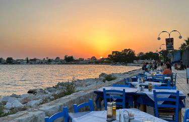 Oasis Grand House-large balcony with sea view - Photo 60