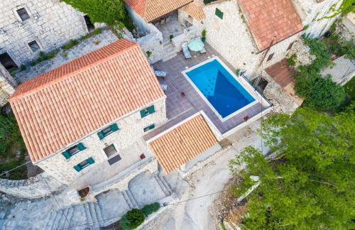 Family friendly house with a swimming pool Mihanici, Dubrovnik - 15367 - Foto 1