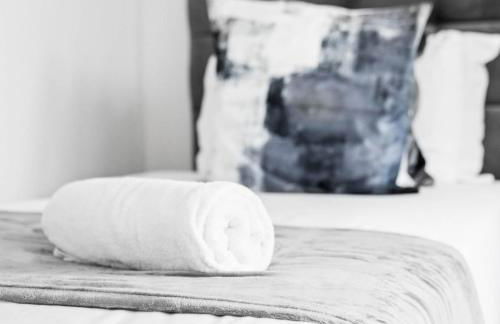 Three Bed House - Parking - Garden - Fast Wi-Fi 19LL - Foto 32