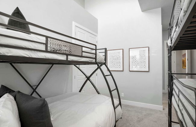 Coral Paradise Community Pool - Photo 6