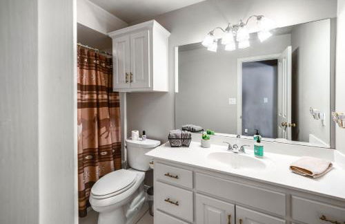 about 3 Mi to Dtwn Aubrey Vacation Rental with Patio! - Foto 25